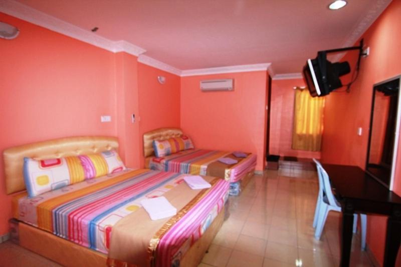 Sentosa Villa Hotel Кланг Экстерьер фото