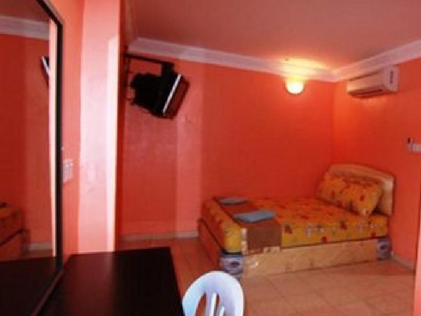 Sentosa Villa Hotel Кланг Экстерьер фото
